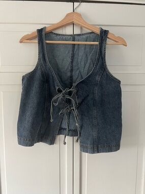 Sleeveless Denim Lace-Up Tank Top - Blue